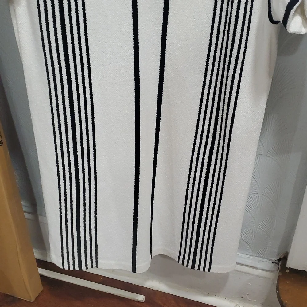 St John white black Terry Cloth  striped knit tunic dress size L - Picture 15 of 16